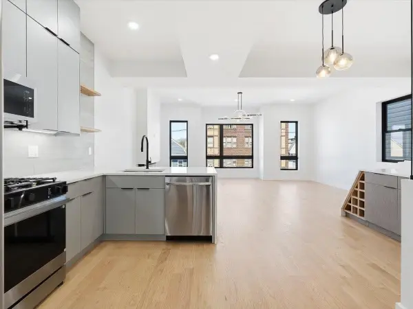 81 LEXINGTON AVE #2, JC, Bergen-Lafayett, NJ 07304