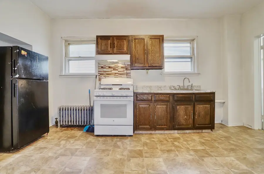 48 CARLTON AVE, Jersey City, NJ 07307 - #2