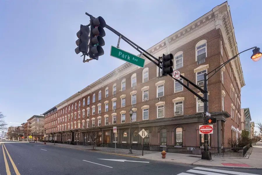 211 14TH ST, Hoboken, NJ 07030 - #2