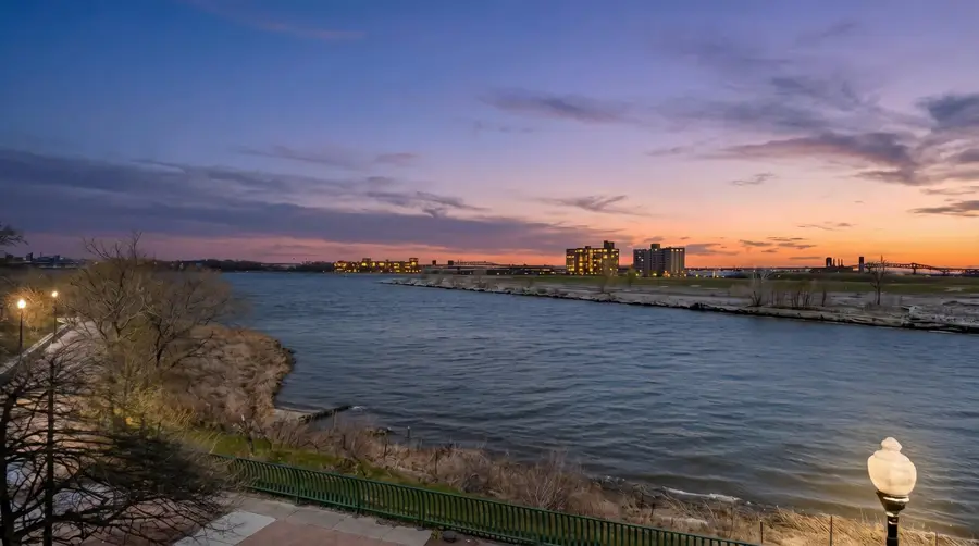 92 LYON CT, Jersey City, NJ 07305 - #2