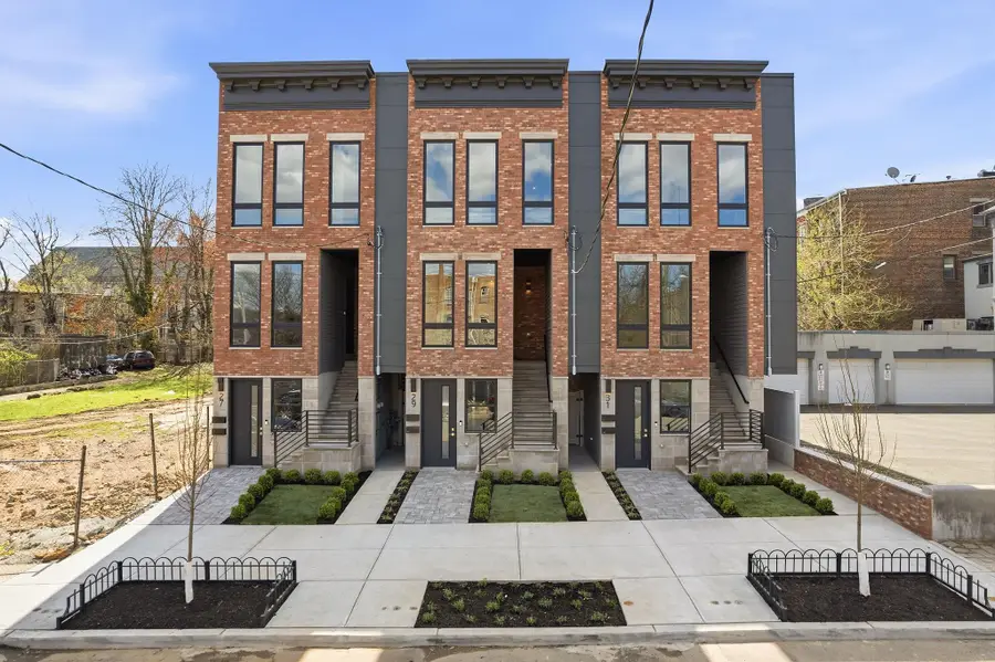 31 CLINTON AVE, Jersey City, NJ 07304 - #3