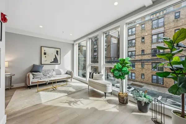 77 VAN REYPEN ST #2, JC, Journal Square, NJ 07306