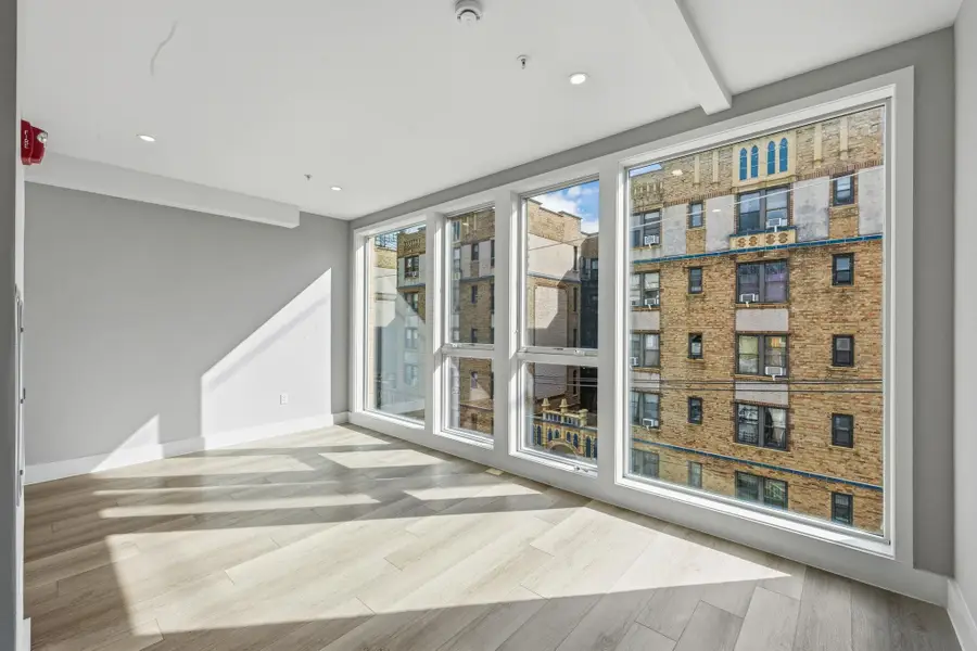 77 VAN REYPEN ST #4, Jersey City, NJ 07306 - #2