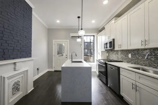 23 BELMONT AVE, JC, Journal Square, NJ 07304