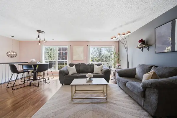 10 COTTONWOOD ST, JC, West Bergen, NJ 07305