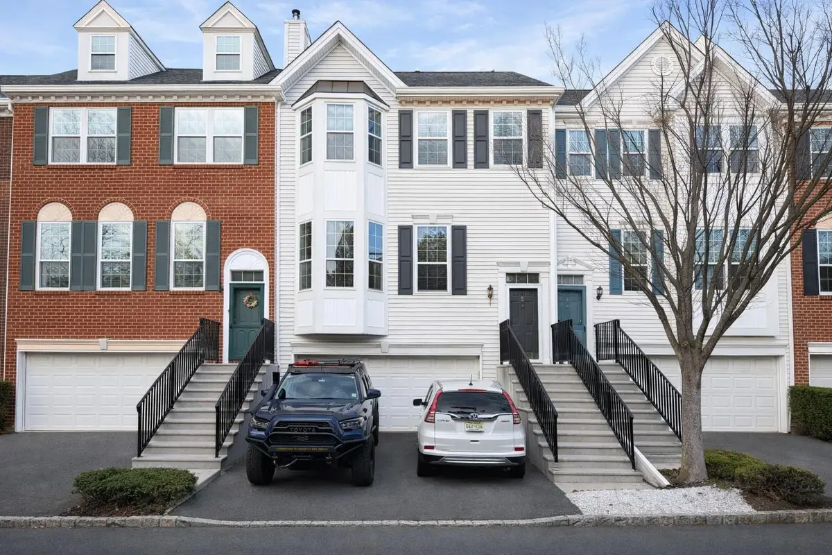 5 HEMLOCK ST, Jersey City, NJ 07305 - #1