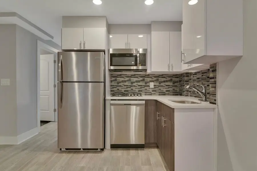 55 WAYNE ST, Jersey City, NJ 07302-3517 - #2