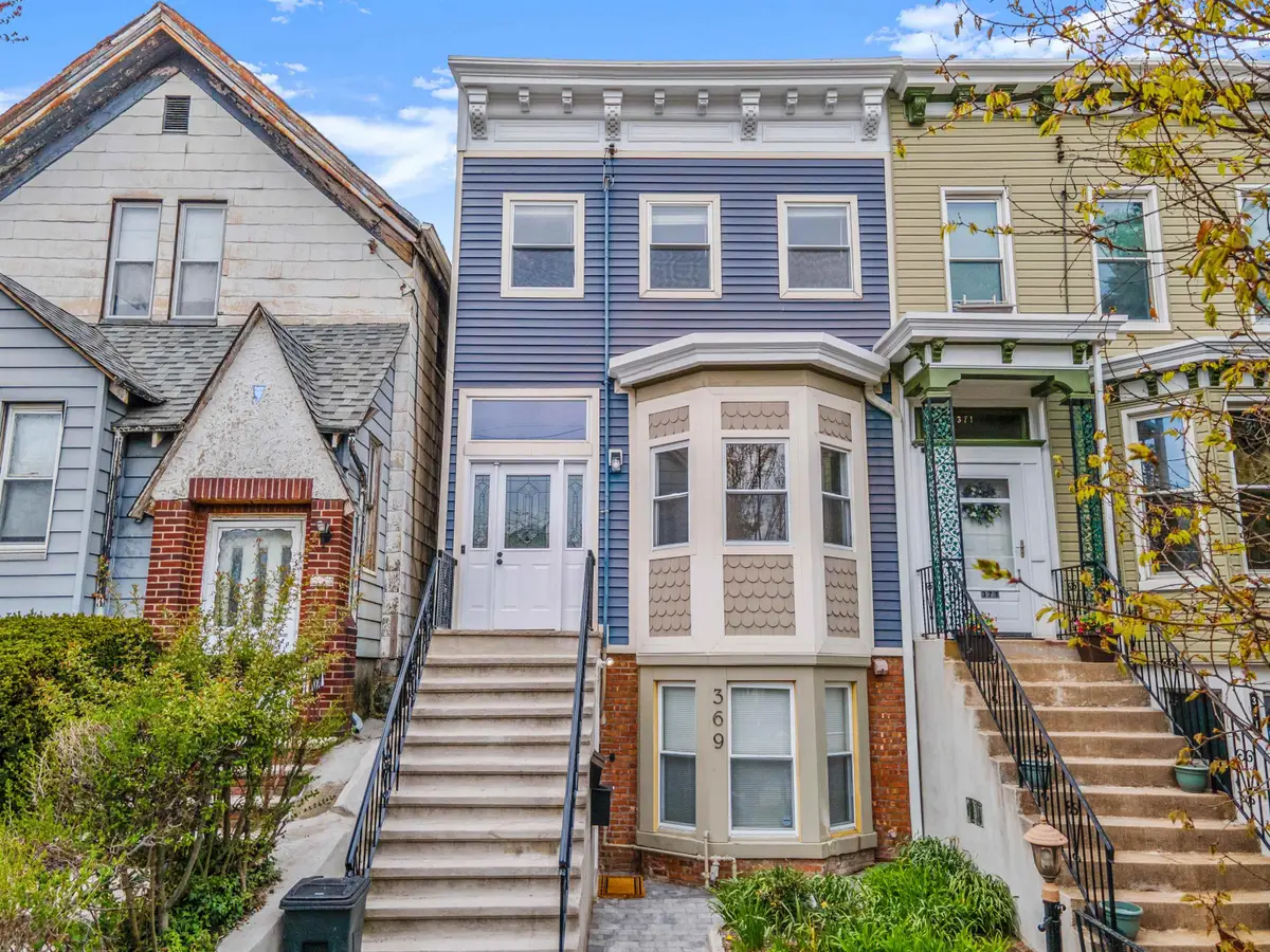 369 WEBSTER AVE, Jersey City, NJ 07307 - #1