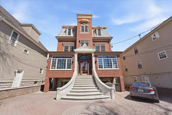 20 RESERVOIR AVE #4, JC, Heights, NJ 07307