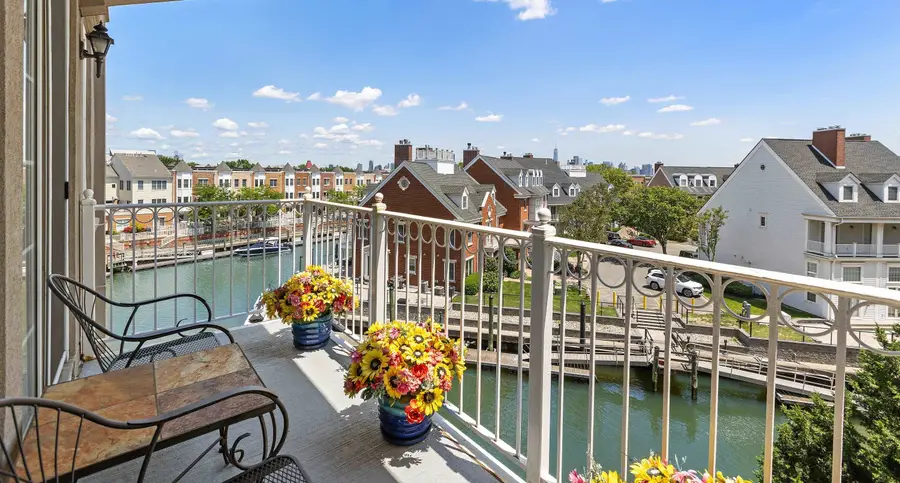 205 SHEARWATER CT WEST #32, Jersey City, NJ 07305 - #2