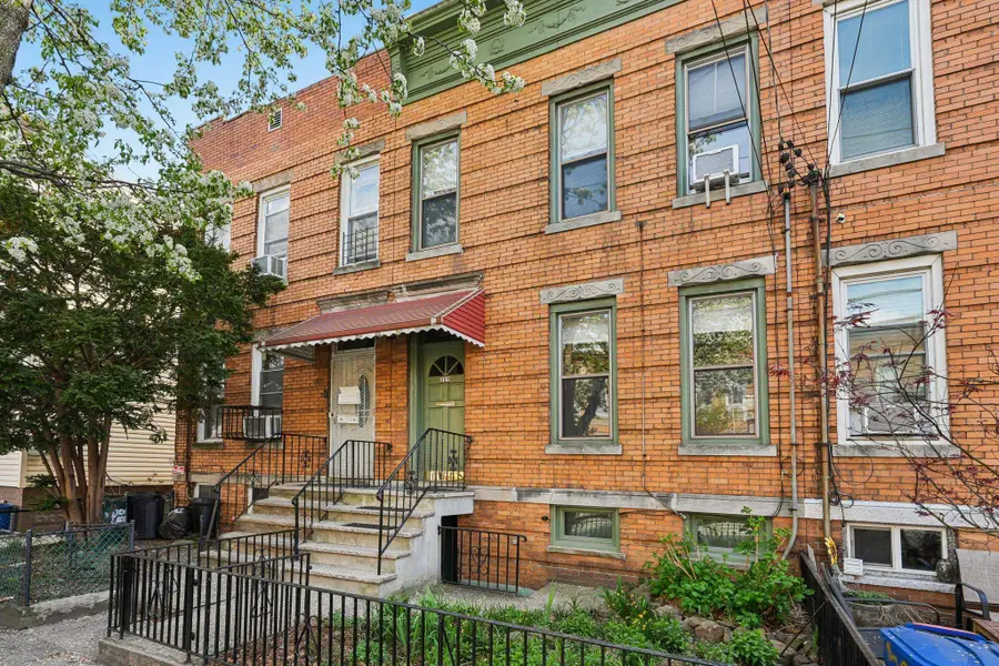 389 WOODLAWN AVE, Jersey City, NJ 07305 - #2