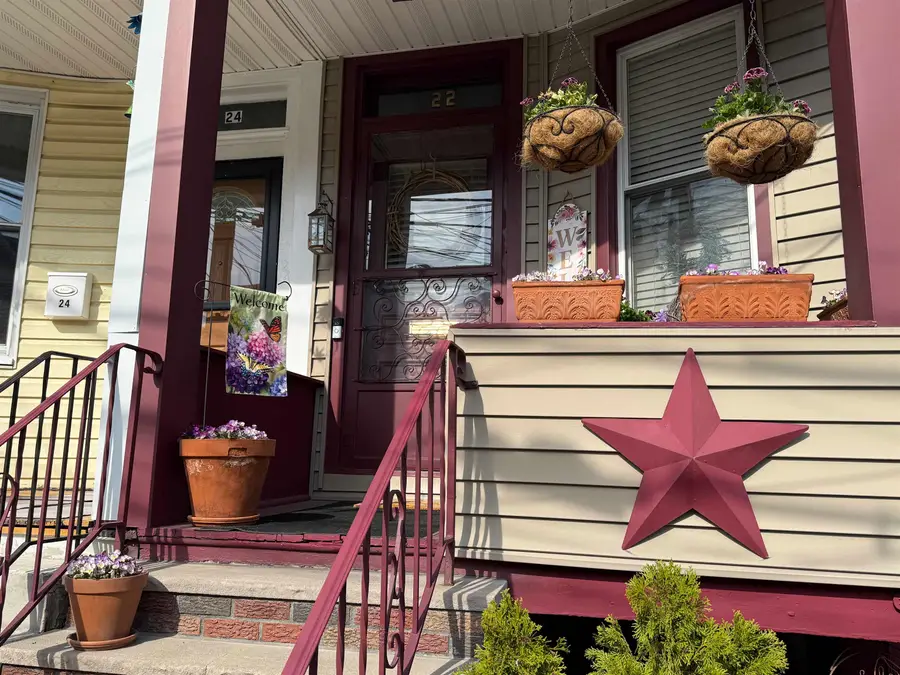 22 BARTHOLDI AVE, Jersey City, NJ 07305 - #3