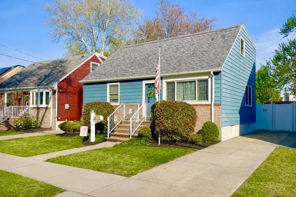 364 AVENUE E, Bayonne, NJ 07002