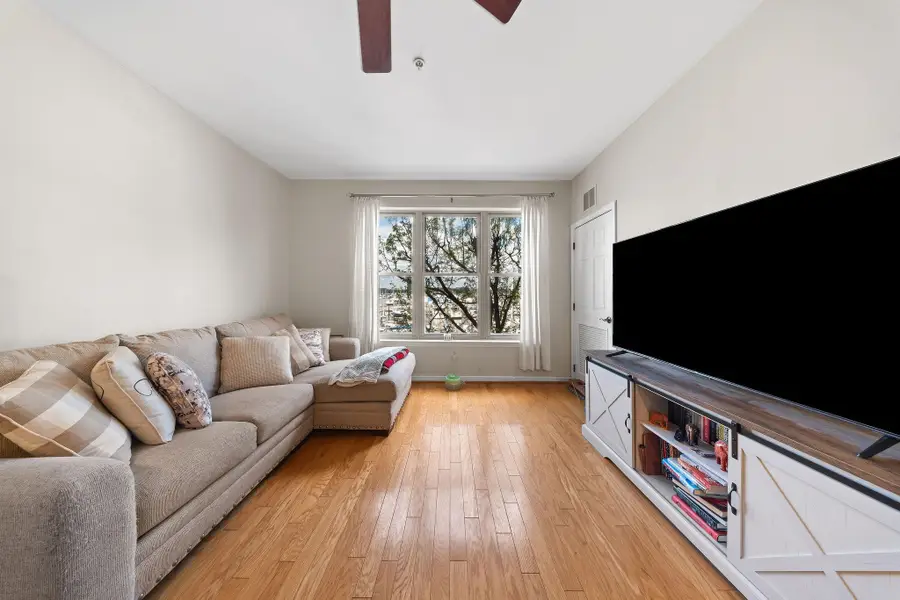 15 WARREN ST #218, Jersey City, NJ 07302 - #3