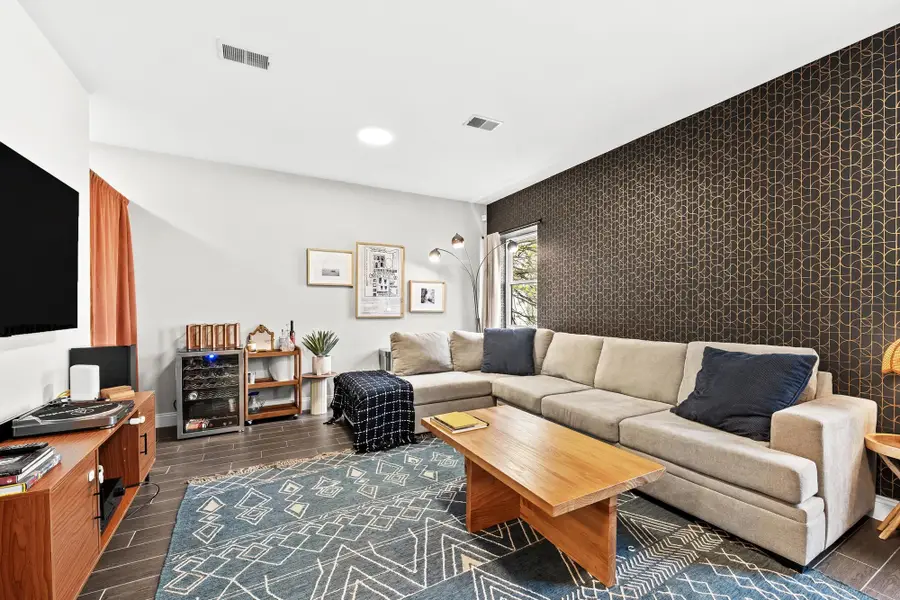 173 HALLADAY ST #1, Jersey City, NJ 07304 - #3