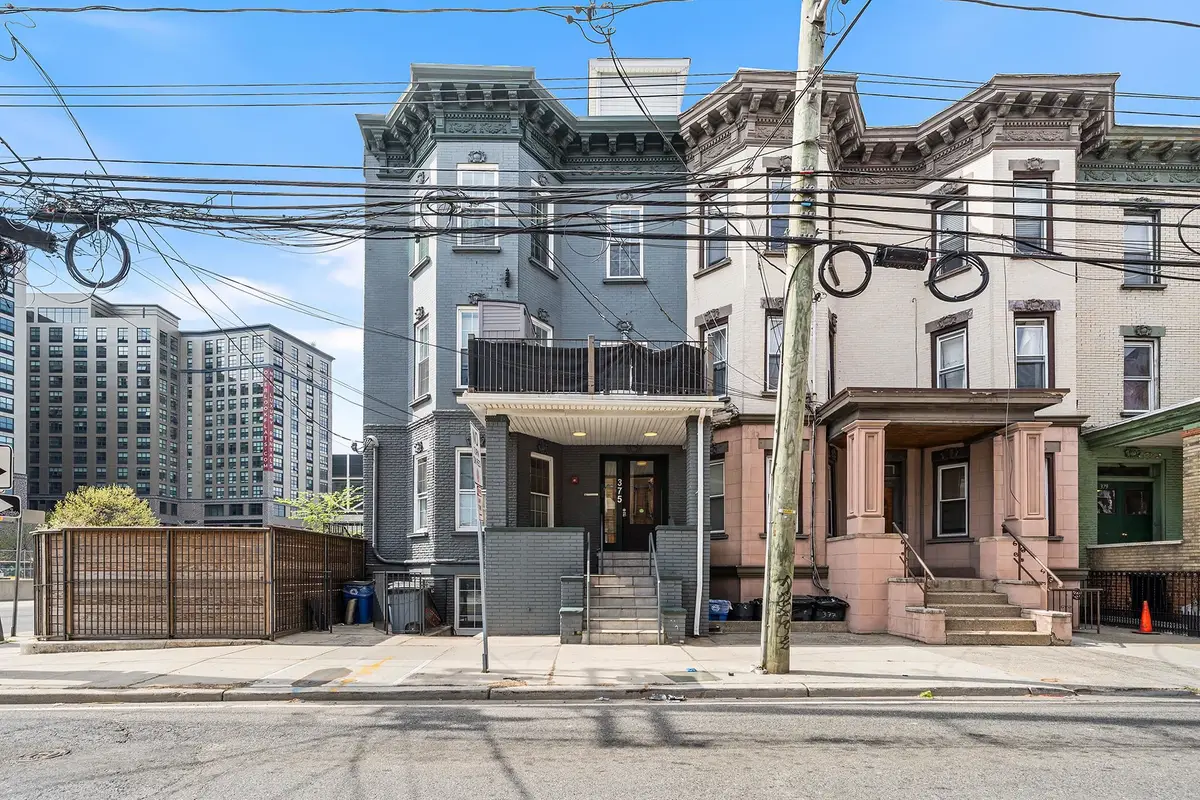 375 BALDWIN AVE #1R, Jersey City, NJ 07306 - #1
