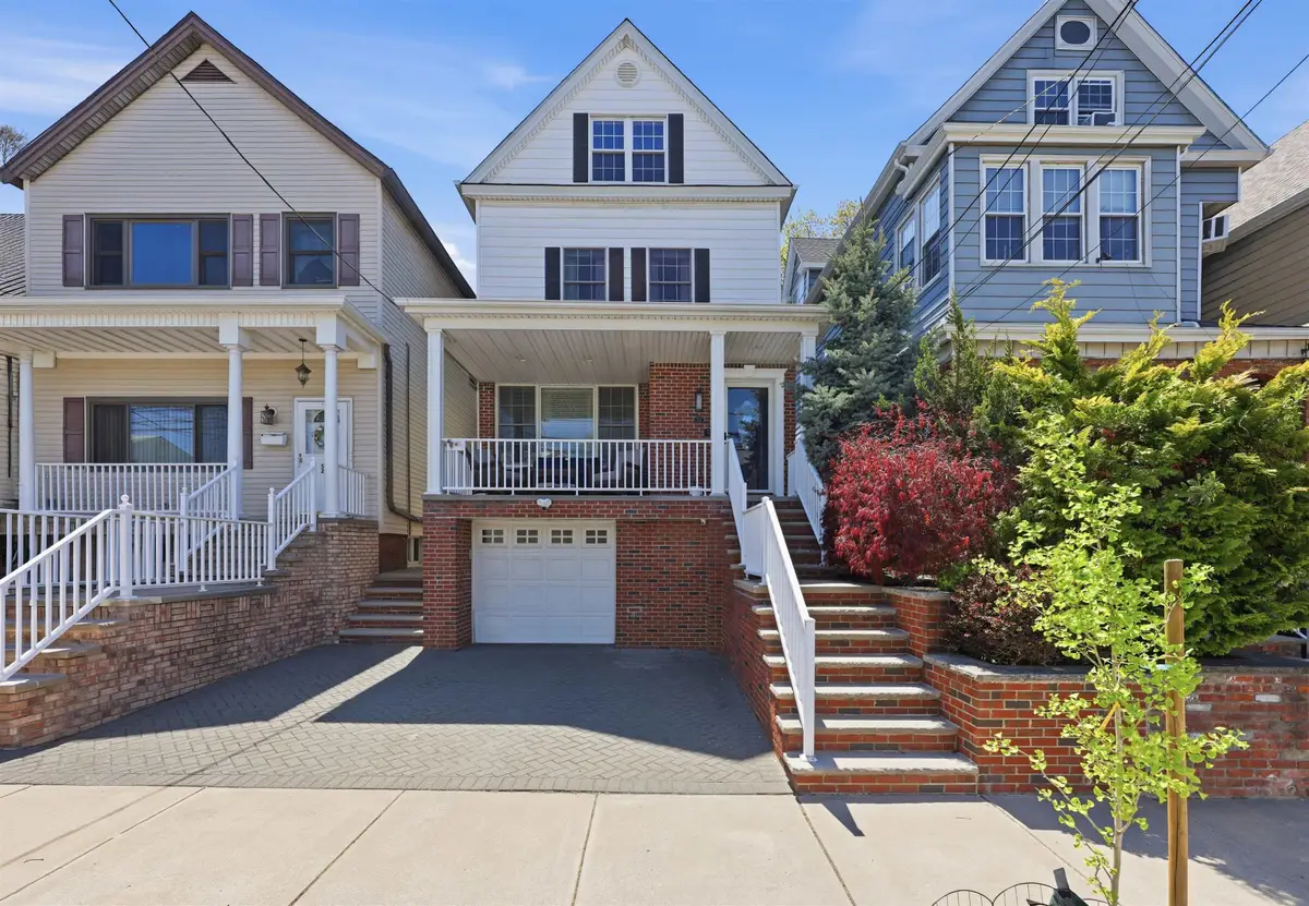 54 WEST 6TH ST, Bayonne, NJ 07002 - #1