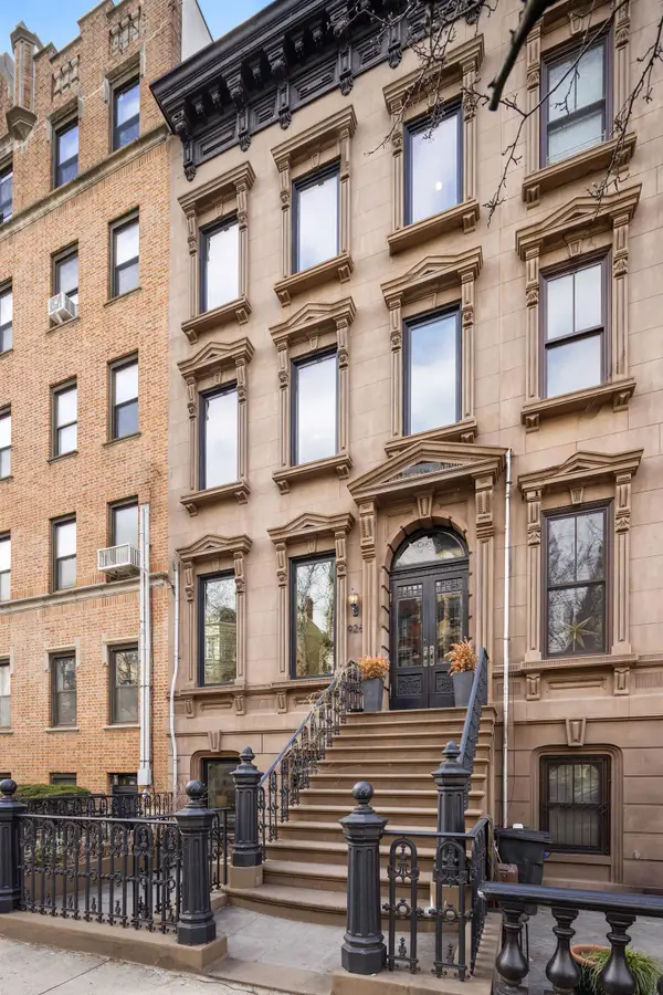 926 HUDSON ST, Hoboken, NJ 07030