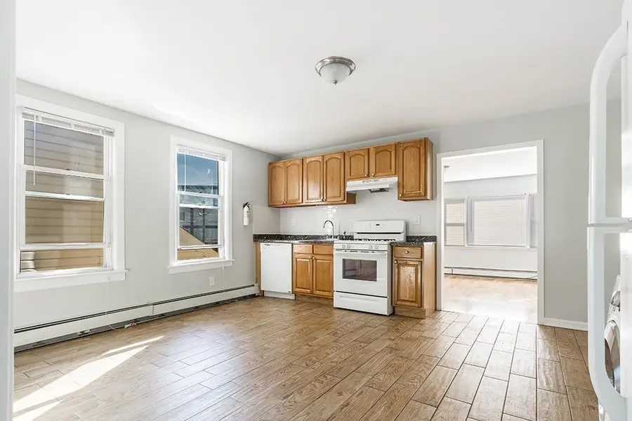 85 COTTAGE ST, Bayonne, NJ 07002 - #2