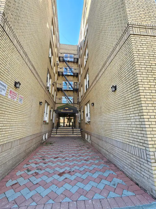 201 45TH ST #E8, Union City, NJ 07087