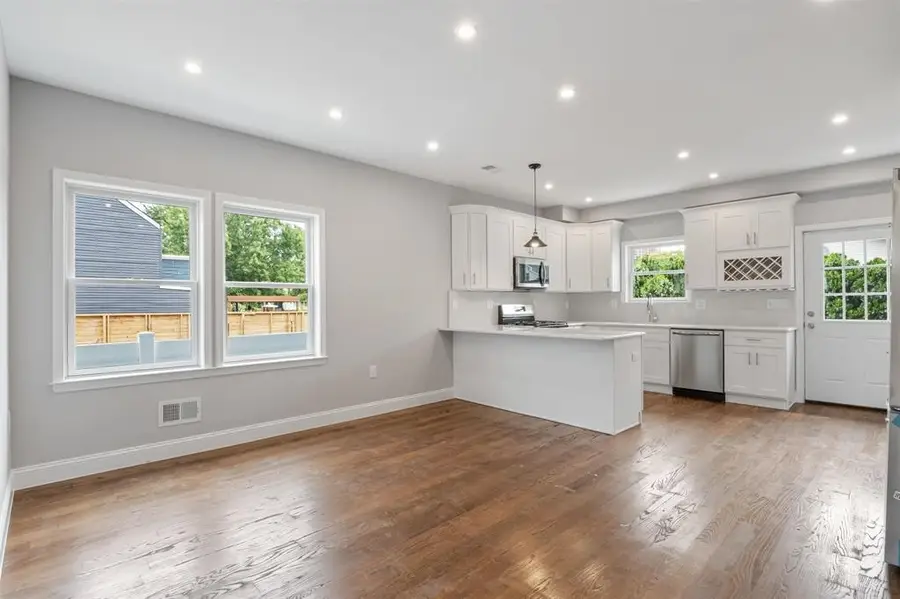 153 LAIDLAW AVE #1, Jersey City, NJ 07306 - #2