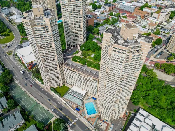 7002 BLVD EAST #35F, Guttenberg, NJ 07093