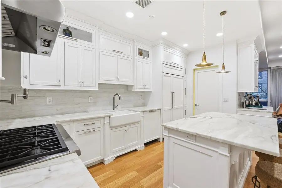 1023 WASHINGTON ST #1, Hoboken, NJ 07030 - #3