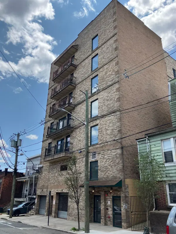 315 7TH ST #603, Union City, NJ 07087
