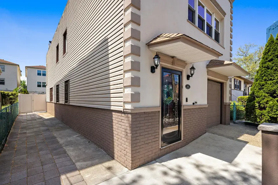 35 ELIZABETH ST, Jersey City, NJ 07306 - #2