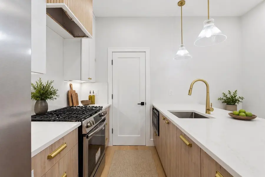 127 VAN HORNE ST #4, Jersey City, NJ 07304 - #3