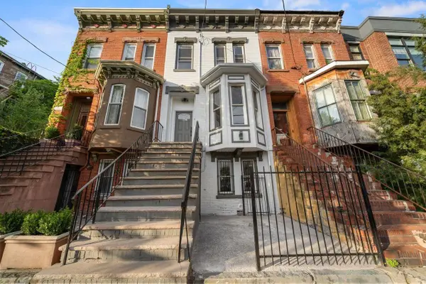 122.5 HARRISON AVE, JC, Journal Square, NJ 07306