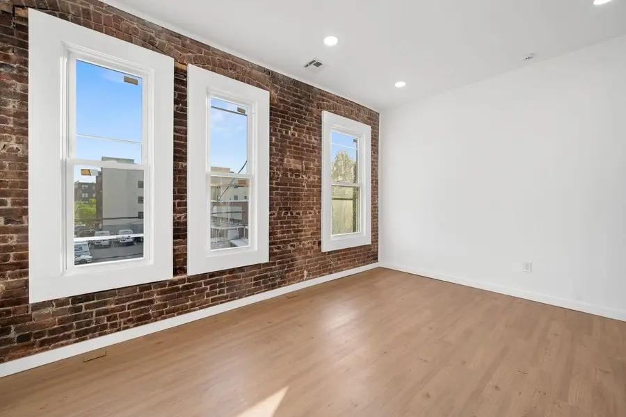 122.5 HARRISON AVE, Jersey City, NJ 07306 - #2