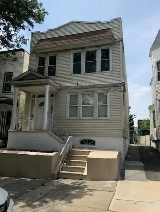 153 NEPTUNE AVE, Jersey City, NJ 07305 - #1