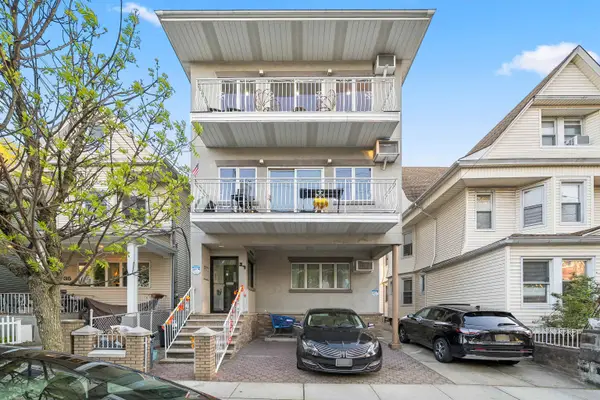 37 47TH ST, Weehawken, NJ 07086