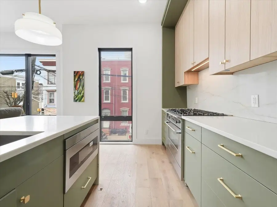 100 WEBSTER AVE #2, Jersey City, NJ 07307 - #2