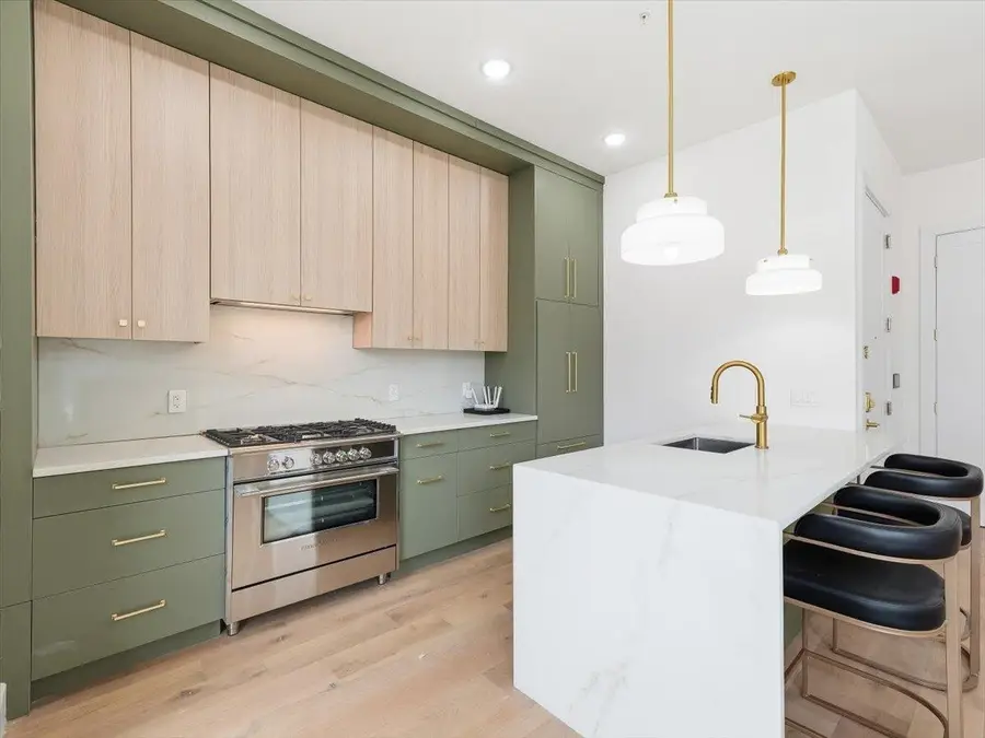 100 WEBSTER AVE #2, Jersey City, NJ 07307 - #3