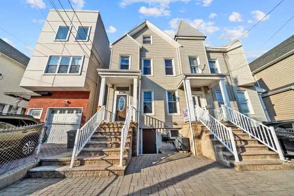 41 EAST 35TH ST, Bayonne, NJ 07002
