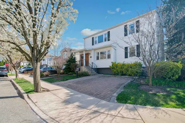 980 SCHOPMAN DR, Secaucus, NJ 07094