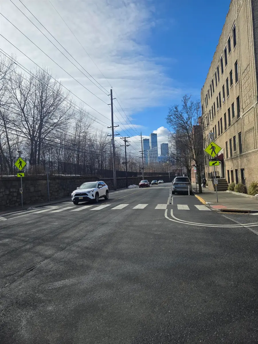 787 SUMMIT AVE #11, Jersey City, NJ 07307 - #2