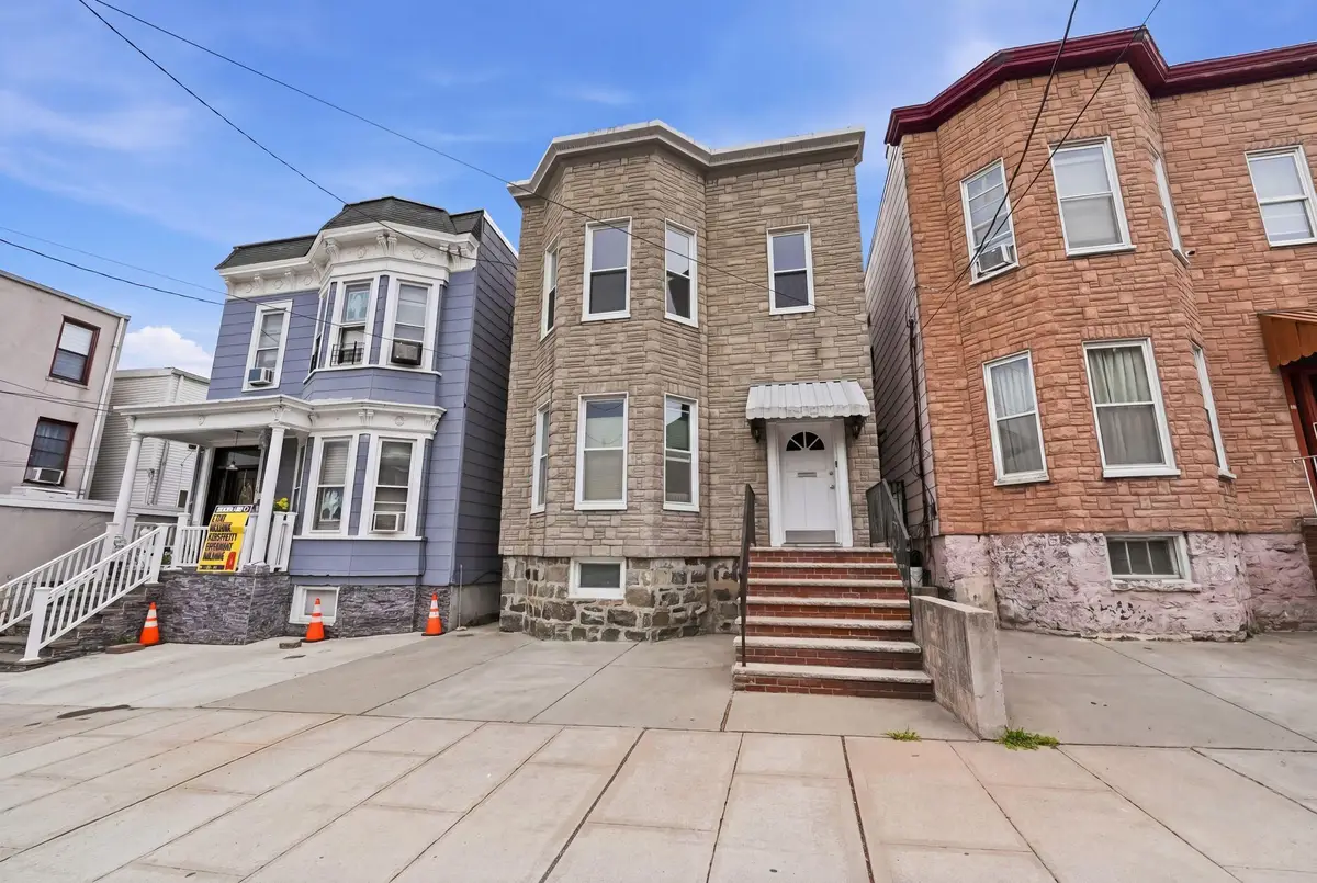 720 15TH ST, Union City, NJ 07087 - #1