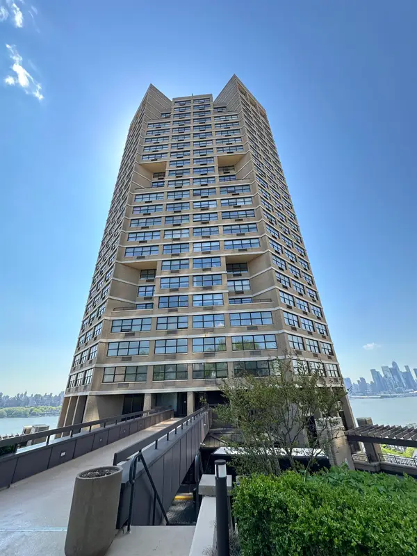 7002 JFK BLVD BLVD EAST #20g, Guttenberg, NJ 07093