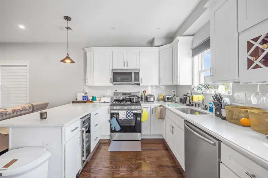 155 LAIDLAW AVE #1, Jersey City, NJ 07306 - #2