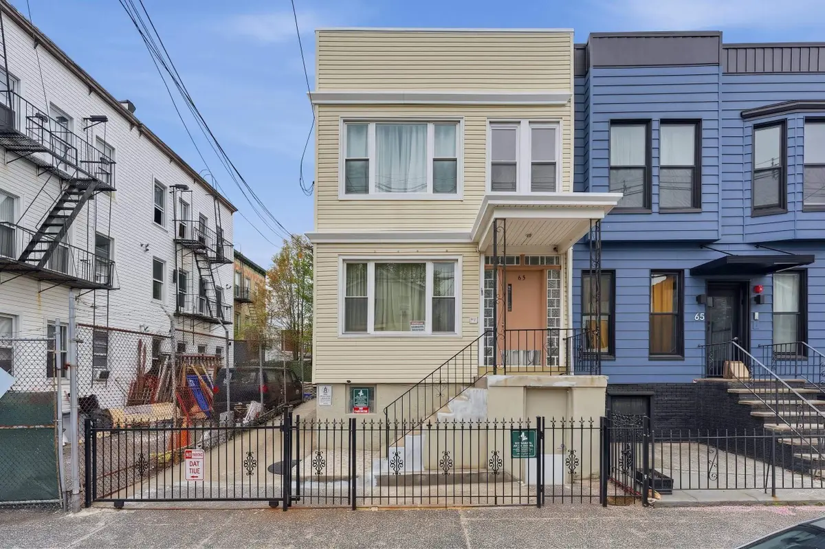 63 THORNE ST, Jersey City, NJ 07307 - #1