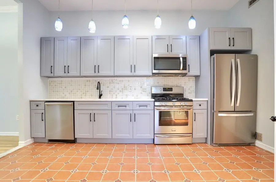 118 LEONARD ST #4, Jersey City, NJ 07307 - #3