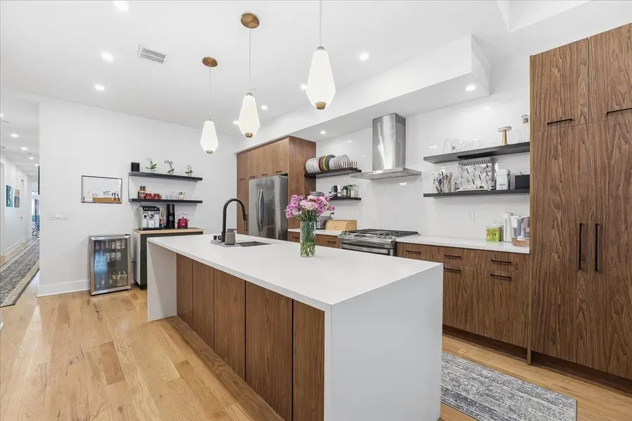 337 PALISADE AVE #1, Jersey City, NJ 07307 - #3