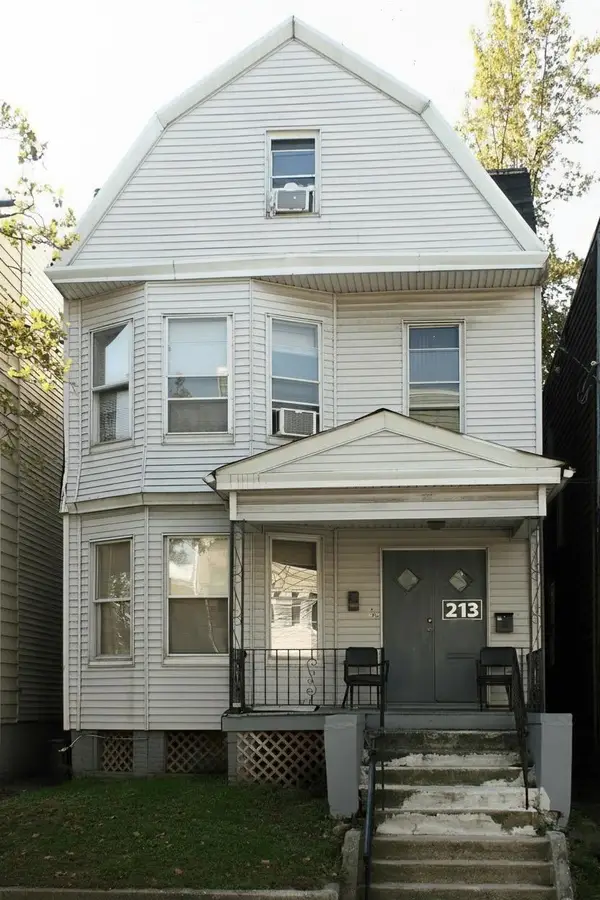 213 MYRTLE AVE, JC, Greenville, NJ 07305
