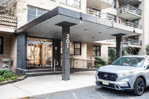 201 ST PAULS AVE #4W, JC, Journal Square, NJ 07306