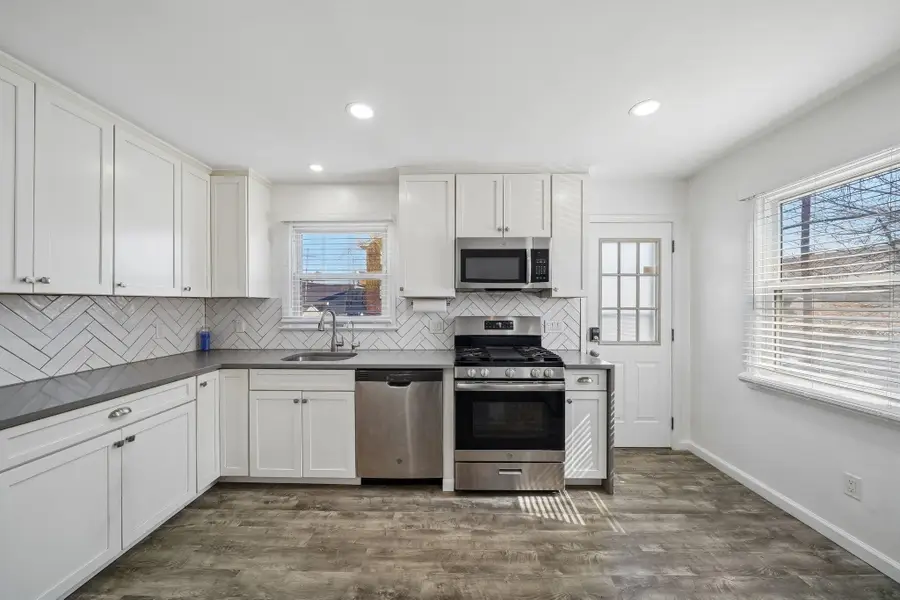 847 DENNIS PL, Linden, NJ 07036 - #2