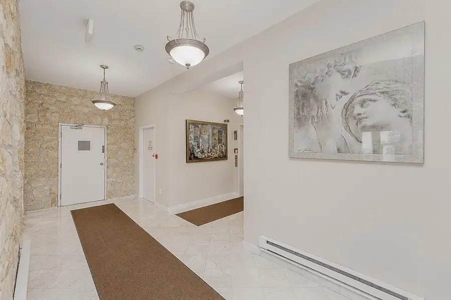 1906 PATERSON PLANK RD #3C, North Bergen, NJ 07047-1900 - #3