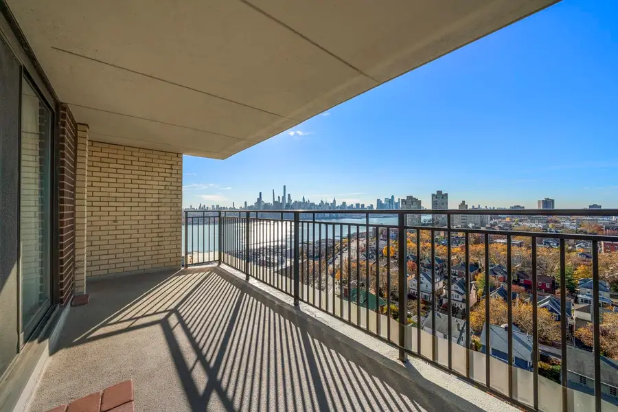 7855 BLVD EAST #19L, North Bergen, NJ 07047 - #3